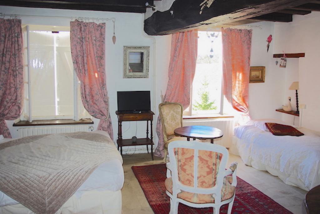 Maison D'Hotes Moulin Du Bas Pese 蒙特普利斯尚伯德 外观 照片